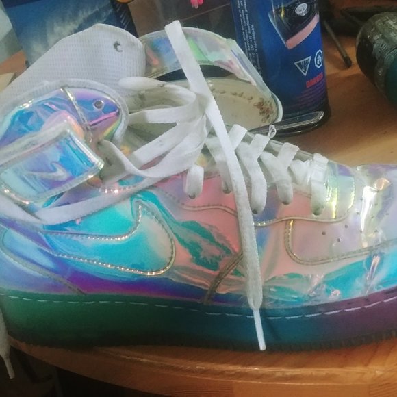 iridescent Nike - Picture 2 of 2